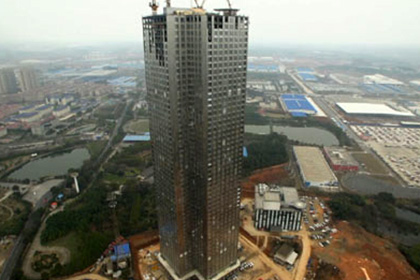 Китайцы построили 57-этажный небоскреб за 19 дней