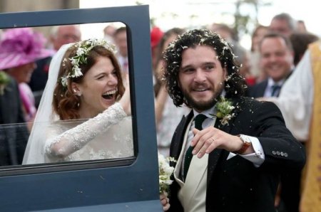 В Шотландии состоялась свадьба звезд "Игры престолов"
