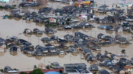 Наводнение в Японии унесло жизни более 60 человек. Число жертв растет