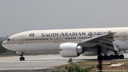 В Саудовской Аравии женщинам выдали лицензии гражданских пилотов