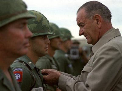 США рассекречивают скандальное «досье Пентагона» о войне во Вьетнаме