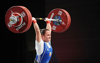 Белоруска Анастасия Новикова стала чемпионкой мира по тяжелой атлетике