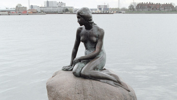 Знаменитая Русалочка впервые за сто лет покидает Копенгаген