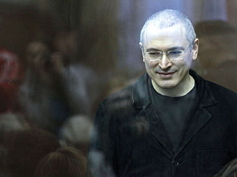 Ходорковский отдал отсуженные у России деньги Хаматовой и Романовой