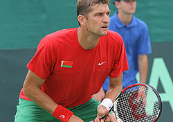 Мирный одержал победу в первом матче парного разряда теннисного турнира в Монако