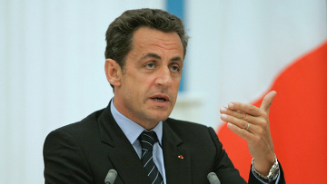 Из-за пенсионной реформы рейтинг Саркози упал ниже 30%
