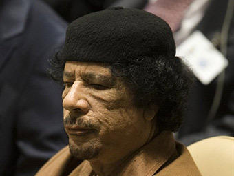 Швейцария заморозила счета Каддафи