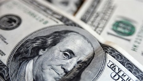 Доллар продолжает падать на валютных торгах в Беларуси