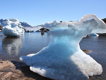 Климатологи ухудшили прогноз гренландскому леднику