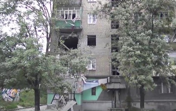 Обстрел Луганска: видеоподборка