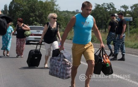 Обстрелян автобус с беженцами в Луганской области, есть жертвы – МВД