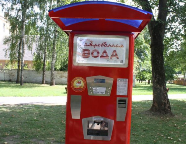 На улицах Гродно появились автоматы с газированными напитками