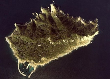 Священный остров без женщин в Японии станет объектом ЮНЕСКО