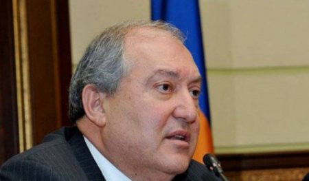 Новым президентом Армении стал единственный из кандидатов
