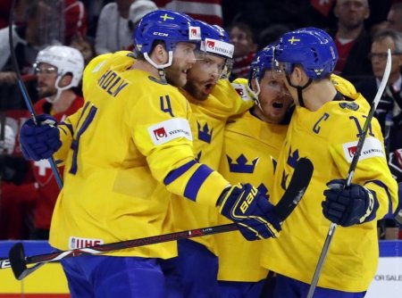 Швеция выиграла ЧМ-2018 по хоккею, в финале обыграв Швейцарию
