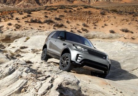 Land Rover научат ездить по бездорожью без водителя