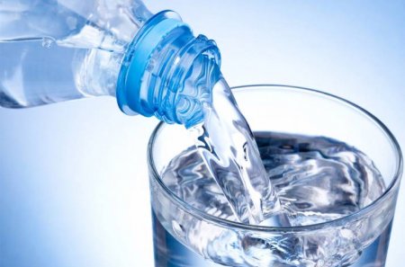 Исследование: сколько воды нужно пить на самом деле