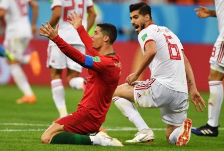 Португалия вышла в плей-офф ЧМ, сыграв вничью с Ираном