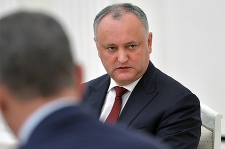 Президента Молдавии отстранили от власти