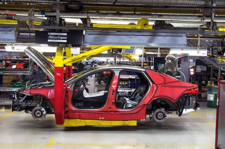 Производство автомобилей в Великобритании в ноябре сократилось на пятую часть