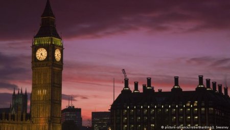 Лондон создает спецгруппу для борьбы с отмыванием денег и коррупцией
