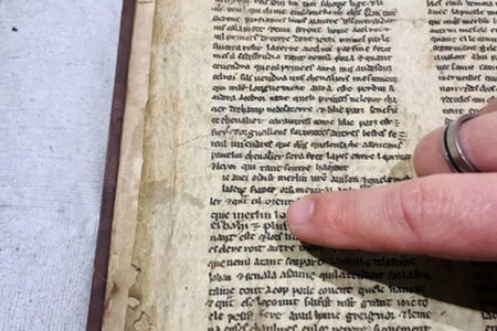 Найдена загадочная древняя рукопись о Короле Артуре