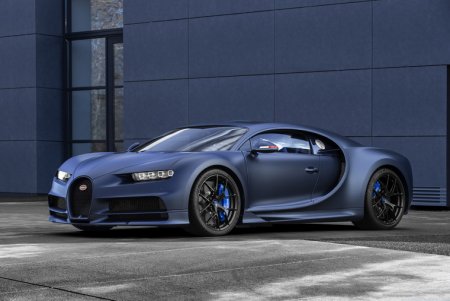 Bugatti Chiron Sport получил юбилейную версию с триколором