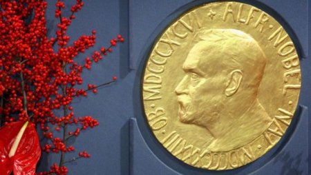 Нобелевскую премию по медицине вручили за борьбу с раком