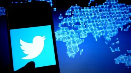 "Твиттер" запрещает всю политическую рекламу на своих страницах
