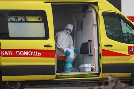 В России за сутки выявлено почти 1000 случаев заражения коронавирусом. Число умерших превысило 50 человек
