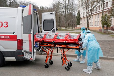 Минздрав Беларуси зафиксировал 15 828 случаев коронавируса