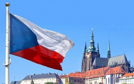 Словакия и Чехия смягчают ограничения на границах