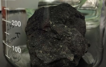 В метеоритах нашли ключевую молекулу, которая необходима для «постройки» органики