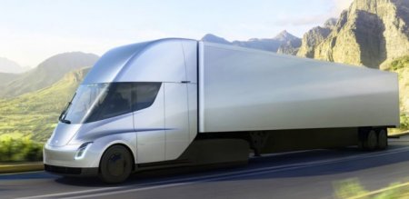 Tesla показала испытания своего грузовика