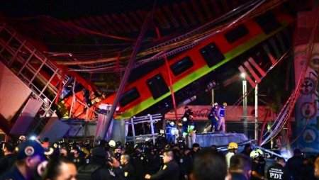 При крушении метромоста в Мехико погибло 23 человека