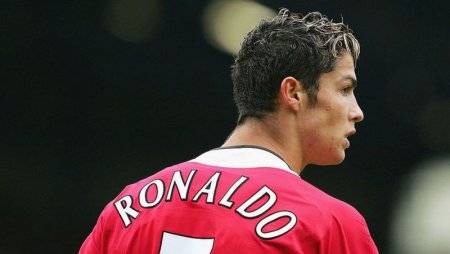 Криштиану Роналду возвращается в "Манчестер Юнайтед"
