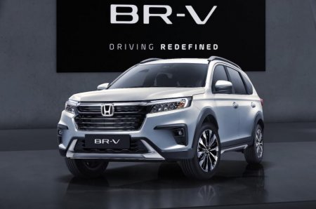 Honda представила кроссовер BR-V второго поколения