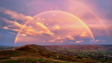 Уникальный снимок радуги сделал британский фотограф