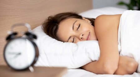 Выяснилось, сколько нужно спать, чтобы организм «засчитал» тренировки