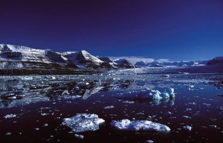 Гренландия поднимается быстрее, чем тонет