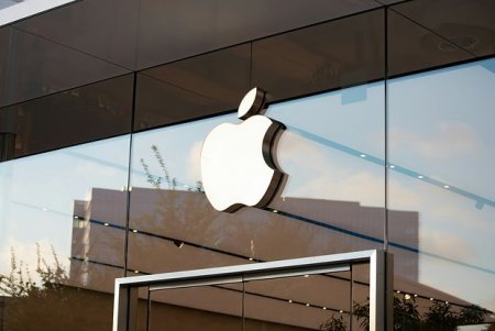 Apple выпустит самый дорогой iPhone в истории