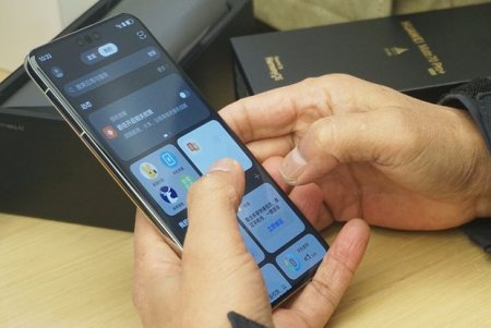 На смартфонах Huawei запустили Android-приложения