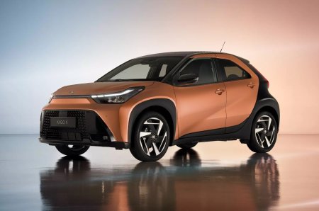 Toyota представила самый маленький кроссовер Aygo X