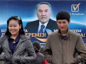 Социологи отдали Назарбаеву 95 процентов голосов