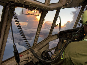 Бразильские военные извлекли из воды первые обломки самолета A-330