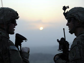 Обама выведет из Афганистана 30 тысяч военнослужащих