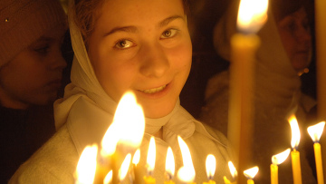 Православные верующие отмечают Рождественский сочельник