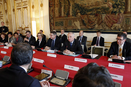 Французских министров заставили отчитываться о доходах