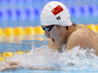 16-летняя китаянка установила мировой рекорд в плавании