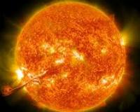 NASA: магнитное поле Солнца в ближайшие месяцы «перевернется»